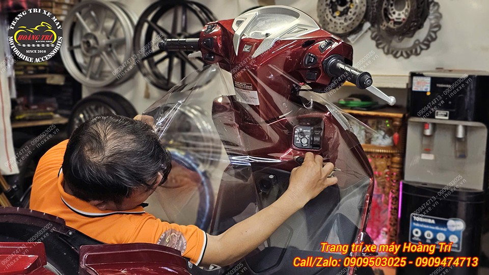 Dán keo xe Lead 2018-2025